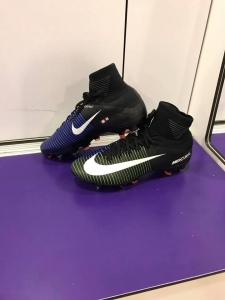 ianis-hagi-si-a-prezentat-noile-ghete-nike-i-a-facut-o-pereche-geniala-cu-steagul-romaniei-si-initialele_1